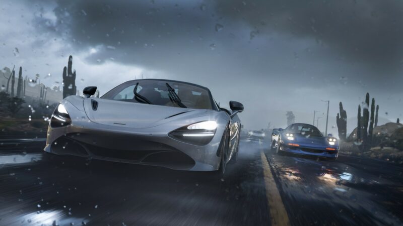 Forza Horizon 5 ajamista sateella