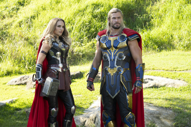 Thor Love and Thunder / Natalie Portman, Chris Hemsworth