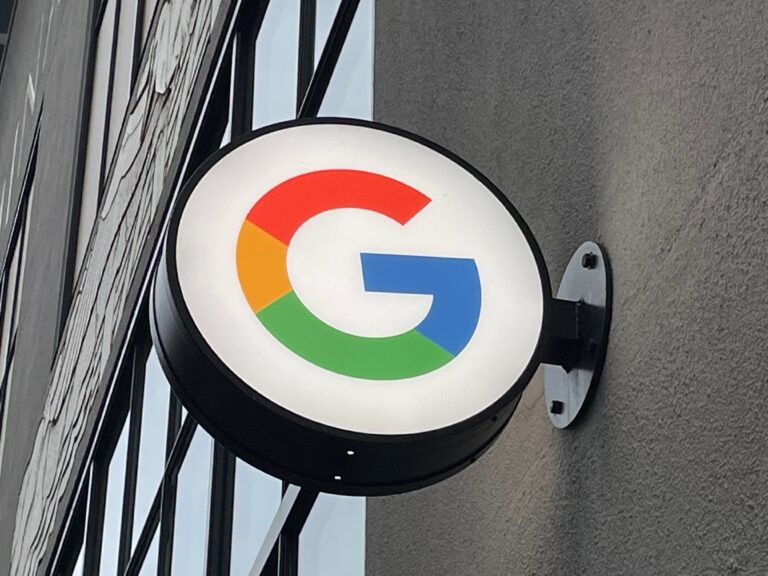 Googlen Logo