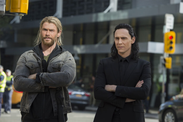 Thor Ragnarok / Chris Hemsworth, Tom Hiddleston